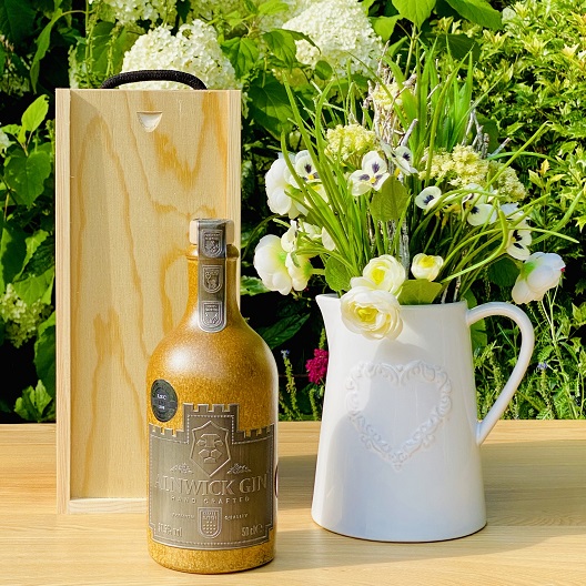 The Alnwick Gin Hamper the-alnwick-gin-hamper